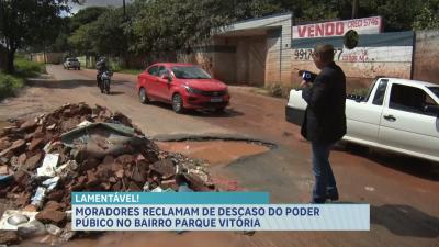 Moradores reclamam de buracos no Parque Vitória, em São Luís