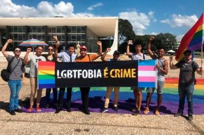 Lei estabelece fixação de placas contra LGBTfobia em estabelecimentos no MA