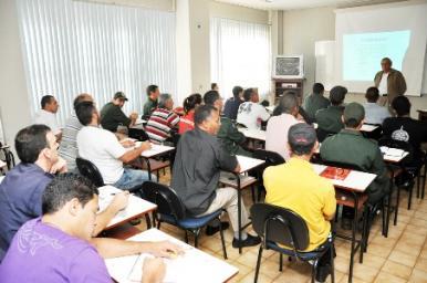 Prefeitura oferta cursos profissionalizantes para moradores da Cidade Operária
