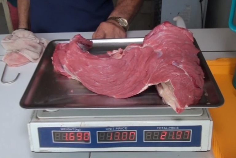 carne em balança