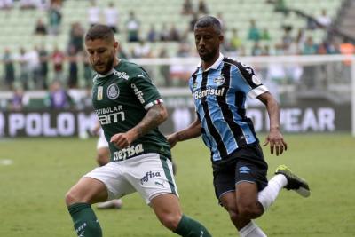 Grêmio vence o Palmeiras fora de casa e se garante na Libertadores