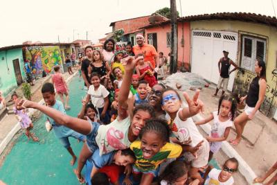 Projeto celebra Dia das Crianças com shows, brincadeiras e doações em SL