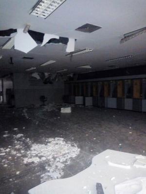 Bandidos explodem agência bancária na cidade de Santa Luzia