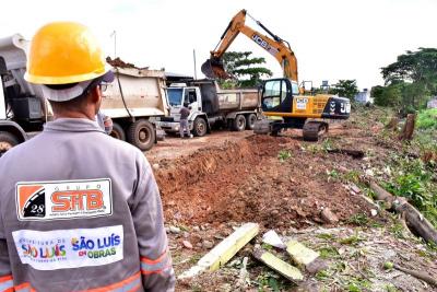 obras de drenagem e pavimentação