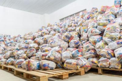 São Luís: segue entrega de cestas básicas para famílias de baixa renda 