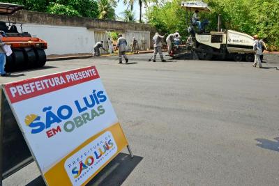 São Luís: bairros Vila Nova e Alto da Esperança recebem asfaltamento