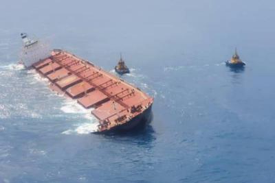 Segue operação de retirada de minério do navio encalhado no MA