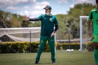 Sampaio enfrenta Brasil de Pelotas em jogo atrasado pela Série B