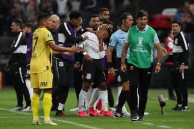 Futebol: Corinthians já foi eliminado nove vezes em sua arena