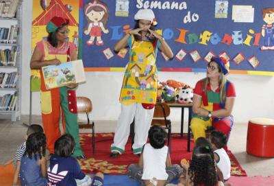 artistas em sala de aula