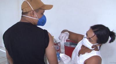 Caminhoneiros são vacinados contra a gripe em São Luís