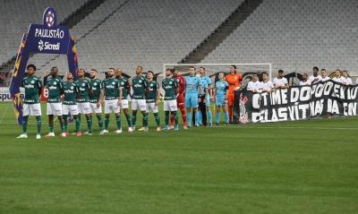 Em duelo sem público, Corinthians bate Palmeiras por 1 a 0