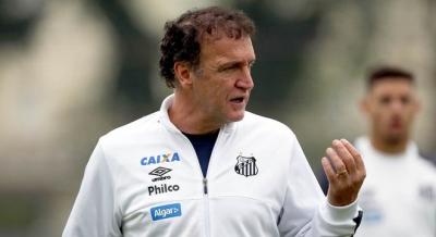 Cuca é anunciado como técnico do Santos 