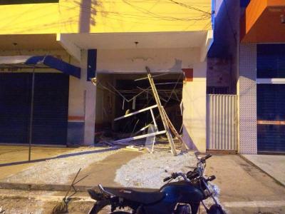 Polícia Civil investiga explosão a banco na cidade de Buriti