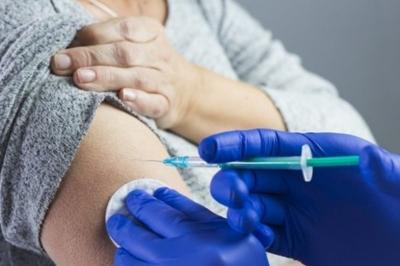  Resultado da vacina contra covid-19 da Oxford deve sair em setembro 