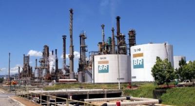 Preço do diesel em refinarias da Petrobras cai 7% e da gasolina 5%