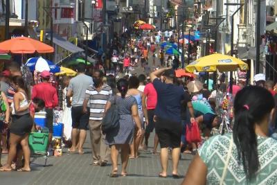 Comércio tem movimentação intensa no feriado em São Luís