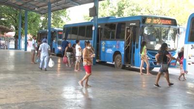 Usuários reclamam da demora dos ônibus em Imperatriz