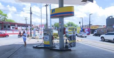 Preço da gasolina tem 5ª alta consecutiva nos postos da capital