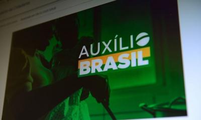 Lei que cria o Auxílio Brasil é publicada no Diário Oficial da União