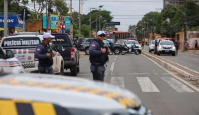 Assaltantes invadem clínica de estética e fazem reféns em São Luís