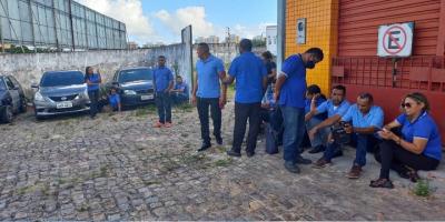 Rodoviários de empresa que opera em São Luís cruzam os braços