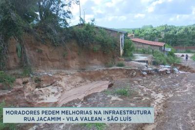 Moradores reclamam de infraestrutura no bairro São Raimundo