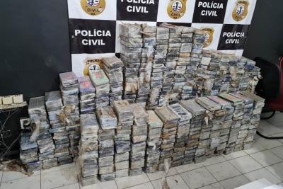 Pinheiro: polícia apreende caminhão com mais de 500 kg de pasta base de cocaína 