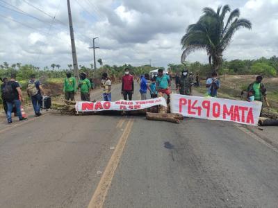 Indígenas voltam a bloquear trecho da BR-316 em Bom Jardim