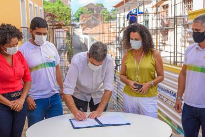 São Luís: Braide assina requalificação da Rua do Giz, no Centro Histórico