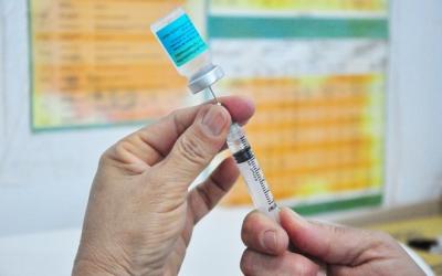 Governo realiza nova distribuição de vacinas contra a Covid-19