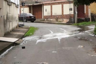 São Luís: moradores do Vinhais reclamam de problemas de saneamento