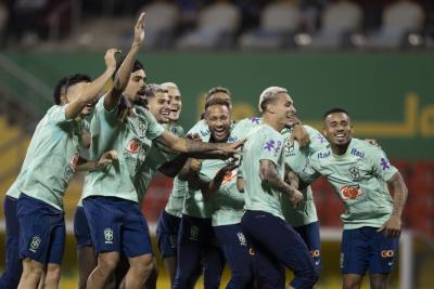 Seleção Brasileira faz primeiro treino no Catar