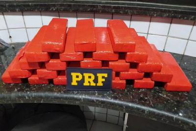 PRF apreende 20kg de entorpecentes em Imperatriz