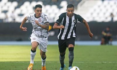 Corinthians faz primeiro tempo impecável e vence Botafogo no Rio