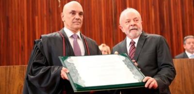 Lula e Alckmin recebem diplomas de presidente e vice-presidente
