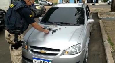 PRF prende trio com armas de fogo e veículo clonado no MA
