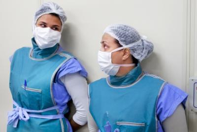 Senado aprova realocação de verba para piso da enfermagem