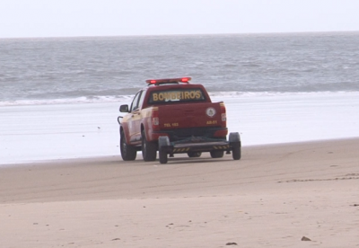 Bombeiros realizam operação nas praias de São Luís durante Réveillon