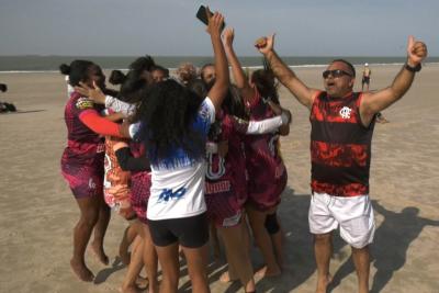 Ct Sports é campeã do torneio de Fut7 Beach feminino 