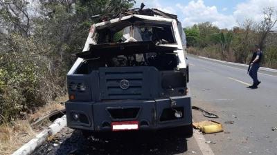 Codó: carro-forte é alvo de explosivos na BR-316