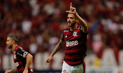 Flamengo vence Coritiba por 2 a 0 pelo Brasileirão