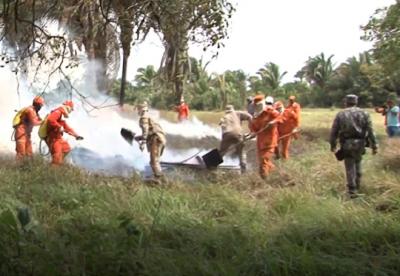 Corpo de Bombeiros faz simulado de combate ao incêndio em vegetação