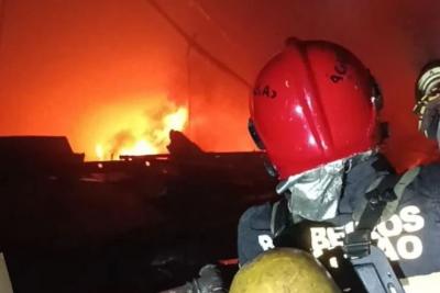 Incêndio em shopping deixa dois mortos e diversos feridos em São Luís