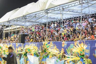 Blocos Tradicionais do Grupo A, animam foliões na Passarela do Samba