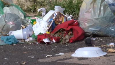 Moradores denunciam descarte irregular de lixo na Av. dos Africanos