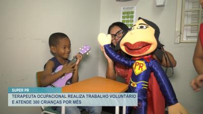 Super PR: terapeuta atende crianças com TEA em trabalho voluntário