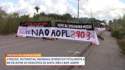 Indígenas interditam BR-316 entre Santa Inês e Bom Jardim