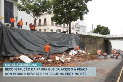  Reconstrução do muro da Praça Dom Pedro II deve terminar no mês de agosto