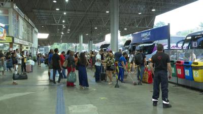 Terminal rodoviário de São Luís fica lotado durante o feriado prolongado